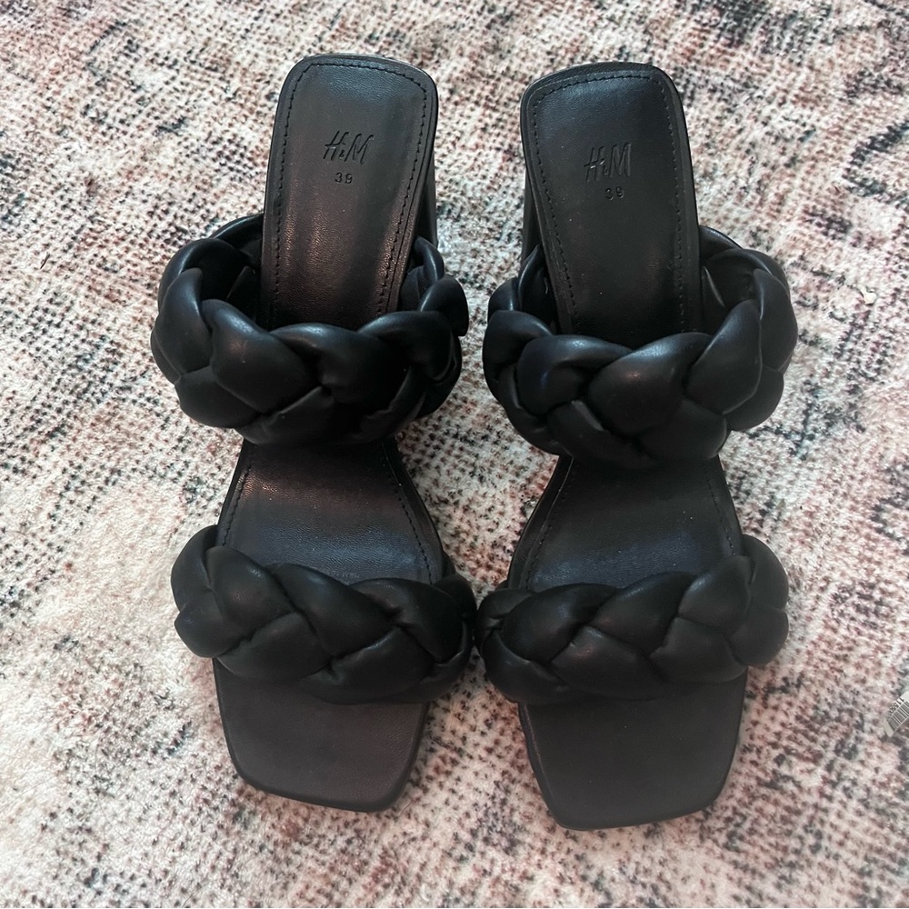 NWOT H&M braided leather sandals!